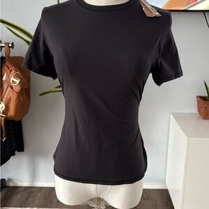 SKIMS Fits Everybody Short Sleeve T-Shirt